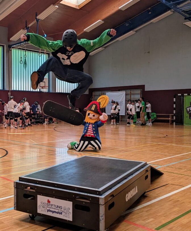 2025 05 12 Gorilla Freestyle Awards Stiftung Kinderförderung von Playmobil 3